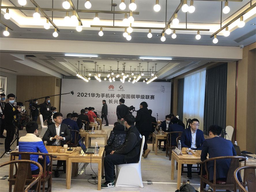 IM影展,历时8个月时间筹备,此次落地平潭举办,实现了疫情防控常态化之下海峡两岸合作的一大突破,将充分发挥平潭对台区位优势,搭建两岸影视交流平台,促进两岸青年在文化思想方面交流融合,推动两岸影视产业合作发展